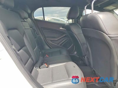 Zdjęcie 11 z 13 samochodu: 2018 MERCEDES-BENZ GLA 250 4MATIC VIN:WDCTG4GB9JJ428565 - miniatura