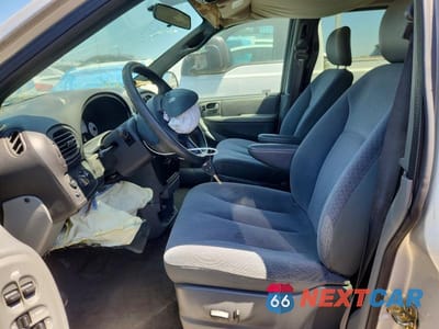 Zdjęcie 7 z 13 samochodu: 2005 DODGE GRAND CARAVAN SE VIN:2D4GP24RX5R111637 - miniatura