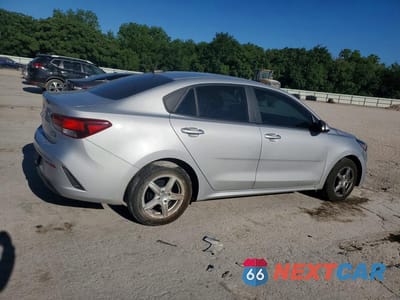 Trzecie zdjęcie samochodu z tyłu: 2022 KIA RIO S VIN:3KPA24AD7NE477014 - miniatura