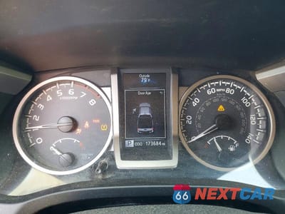 Zdjęcie 9 z 12 samochodu: 2019 TOYOTA TACOMA SR5 V6 VIN:3TMCZ5AN7KM250765 - miniatura
