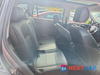 Zdjęcie 11 z 13 samochodu: 2018 VOLKSWAGEN TIGUAN SE VIN:3VV2B7AX8JM123908 - miniatura