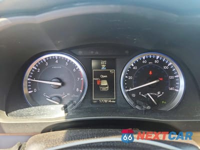 Zdjęcie 9 z 13 samochodu: 2015 TOYOTA HIGHLANDER LIMITED VIN:5TDDKRFH0FS220340 - miniatura