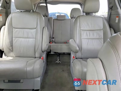 Zdjęcie 10 z 13 samochodu: 2017 TOYOTA SIENNA XLE PREMIUM 7-PASSENGER VIN:5TDDZ3DC2HS161164 - miniatura