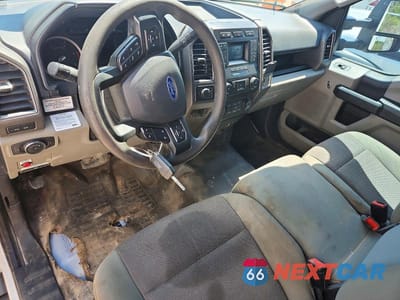 Zdjęcie 8 z 12 samochodu: 2022 FORD F550 SUPER DUTY VIN:1FDUF5HT7NEC13125 - miniatura