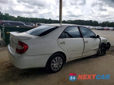 Trzecie zdjęcie samochodu z tyłu: 2003 TOYOTA CAMRY LE VIN:4T1BE32K13U226566 - miniatura