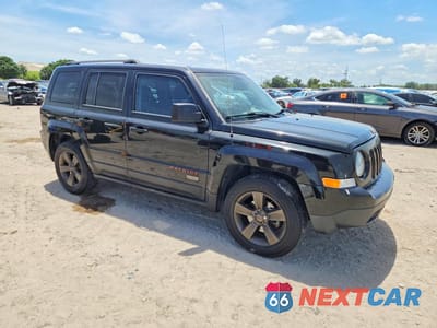 Czwarte zdjęcie samochodu z boku: 2017 JEEP PATRIOT SPORT VIN:1C4NJPBB3HD120888 - miniatura