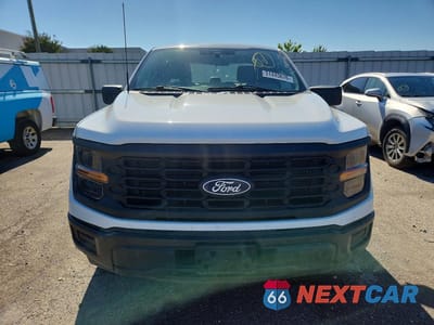 Piąte zdjęcie samochodu w środku: 2024 FORD F150 XL VIN:1FTEX1KP0RKD26853 - miniatura