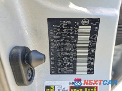 Zdjęcie 13 z 13 samochodu: 2018 TOYOTA COROLLA SE VIN:2T1BURHE7JC024255 - miniatura