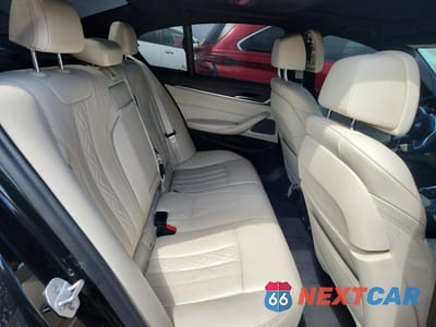 Zdjęcie 10 z 12 samochodu: 2018 BMW M550XI VIN:WBAJB9C58JB035446 - miniatura