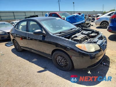 Czwarte zdjęcie samochodu z boku: 2010 HYUNDAI ELANTRA GLS VIN:KMHDU4AD5AU184372 - miniatura