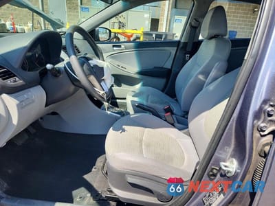 Zdjęcie 7 z 13 samochodu: 2017 HYUNDAI ACCENT SE VIN:KMHCT4AE9HU327499 - miniatura