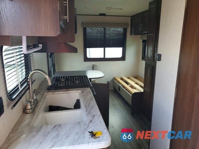 Zdjęcie 6 z 10 samochodu: 2019 JAYCO JAY FLIGHT SLX CAMPER VIN:1UJBJ0BL2K17Z0542 - miniatura