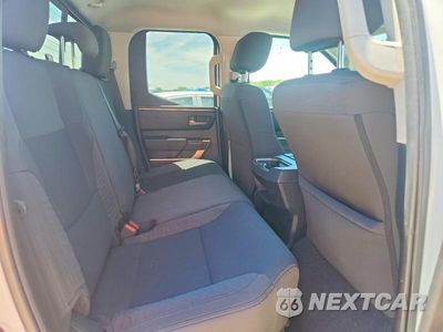 Zdjęcie 10 z 12 samochodu: 2022 TOYOTA TUNDRA SR5 VIN:5TFLA5DA5NX022178 - miniatura