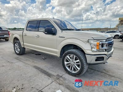 Czwarte zdjęcie samochodu z boku: 2018 FORD F150 SUPERCREW VIN:1FTEW1E52JKF70067 - miniatura
