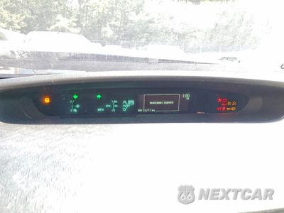 Zdjęcie 9 z 12 samochodu: 2012 TOYOTA PRIUS THREE VIN:JTDKN3DU9C5433834 - miniatura