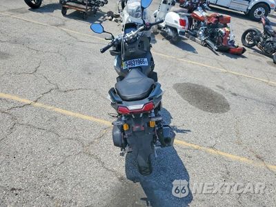 Zdjęcie 6 z 9 samochodu: 2026 HONDA ADV160 A VIN:MLHKF5452T5200912 - miniatura