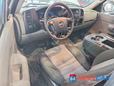 Zdjęcie 8 z 12 samochodu: 2008 GMC SIERRA C1500 VIN:1GTEC14C18Z901070 - miniatura