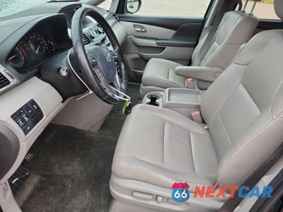 Zdjęcie 7 z 13 samochodu: 2017 HONDA ODYSSEY EXL VIN:5FNRL5H62HB018758 - miniatura
