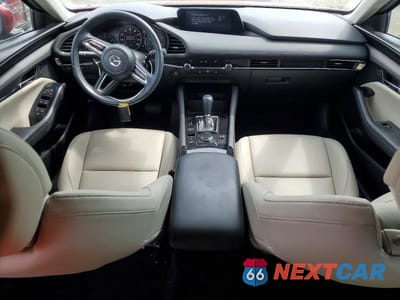 Zdjęcie 8 z 13 samochodu: 2019 MAZDA 3 PREFERRED PLUS VIN:JM1BPACL5K1113018 - miniatura