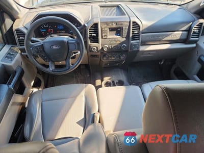 Zdjęcie 8 z 13 samochodu: 2018 FORD F-250 VIN:1FT7W2B66JEB02952 - miniatura