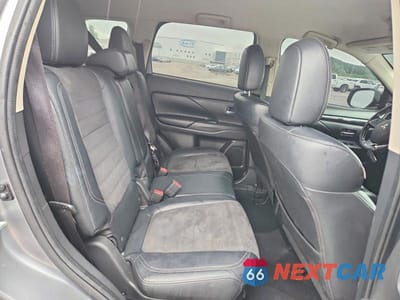 Zdjęcie 10 z 12 samochodu: 2019 MITSUBISHI OUTLANDER SE VIN:JA4AD3A37KZ034917 - miniatura