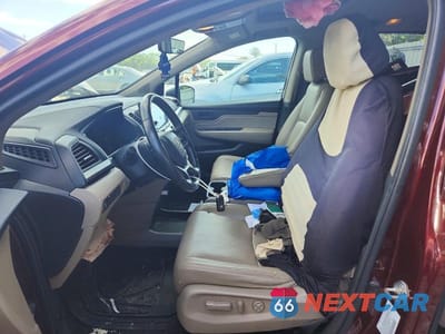 Zdjęcie 7 z 13 samochodu: 2020 HONDA ODYSSEY EXL VIN:5FNRL6H75LB041653 - miniatura