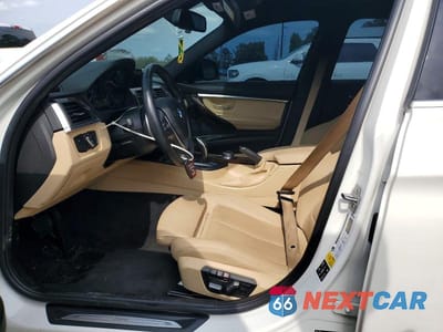 Zdjęcie 7 z 12 samochodu: 2017 BMW 330 XI VIN:WBA8D9G34HNU63010 - miniatura