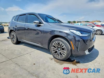 Czwarte zdjęcie samochodu z boku: 2025 BMW X3 30 XDRIVE VIN:5UX53GP09S9X75518 - miniatura
