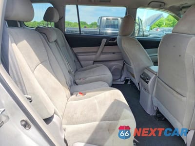 Zdjęcie 11 z 14 samochodu: 2011 TOYOTA HIGHLANDER BASE VIN:5TDBK3EH4BS065890 - miniatura