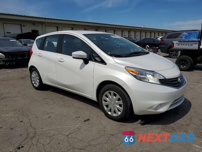 Czwarte zdjęcie samochodu z boku: 2016 NISSAN VERSA NOTE SV VIN:3N1CE2CP7GL399055 - miniatura