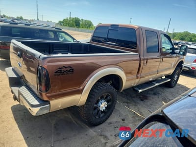Trzecie zdjęcie samochodu z tyłu: 2011 FORD F350 SUPER DUTY VIN:1FT8W3BT6BEA66357 - miniatura