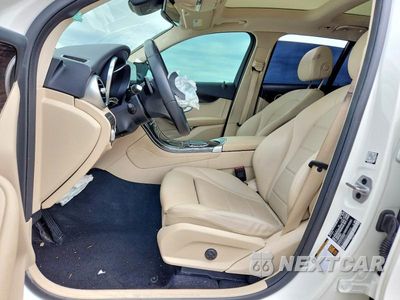 Zdjęcie 7 z 13 samochodu: 2022 MERCEDES-BENZ GLC 300 VIN:W1N0G8DB5NV399805 - miniatura