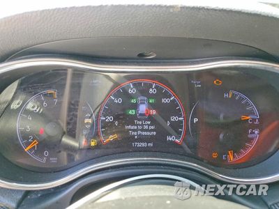 Zdjęcie 9 z 13 samochodu: 2015 JEEP GRAND CHEROKEE LIMITED VIN:1C4RJEBG8FC131860 - miniatura
