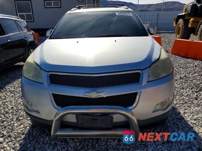 Piąte zdjęcie samochodu w środku: 2011 CHEVROLET TRAVERSE LT VIN:1GNKVGED8BJ179424 - miniatura