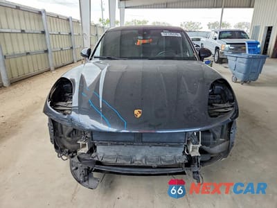 Piąte zdjęcie samochodu w środku: 2019 PORSCHE MACAN VIN:WP1AA2A51KLB03449 - miniatura