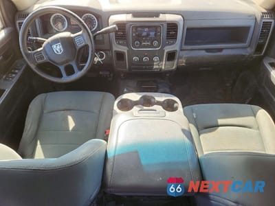 Zdjęcie 8 z 12 samochodu: 2014 RAM 2500 ST VIN:3C6TR5CT6EG133698 - miniatura