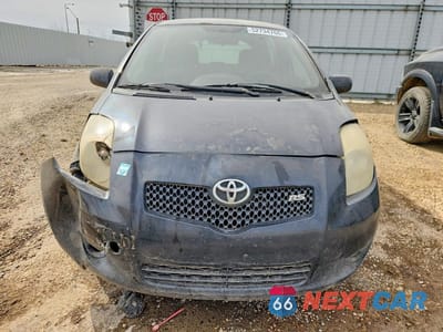 Piąte zdjęcie samochodu w środku: 2006 TOYOTA YARIS VIN:JTDKT923165022869 - miniatura