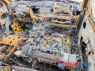 Zdjęcie 8 z 12 samochodu: 2007 CHEVROLET SUBURBAN K1500 VIN:3GNFK16347G226101 - miniatura