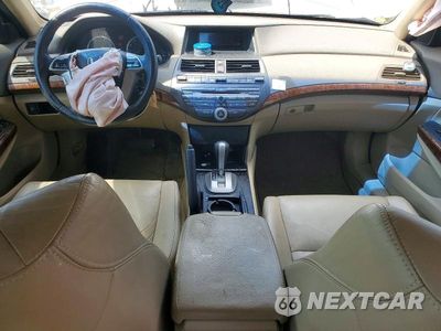 Zdjęcie 8 z 13 samochodu: 2010 HONDA ACCORD EX VIN:1HGCP2F80AA087638 - miniatura