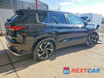 Trzecie zdjęcie samochodu z tyłu: 2022 MITSUBISHI OUTLANDER SE VIN:JA4J4UA84NZ062583 - miniatura