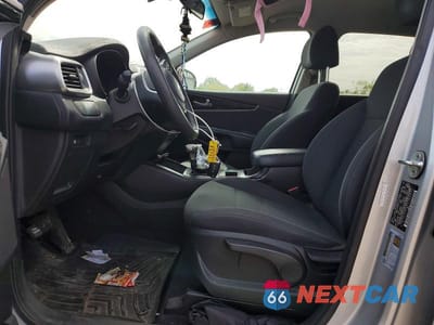 Zdjęcie 7 z 13 samochodu: 2020 KIA SORENTO L VIN:5XYPG4A31LG664414 - miniatura