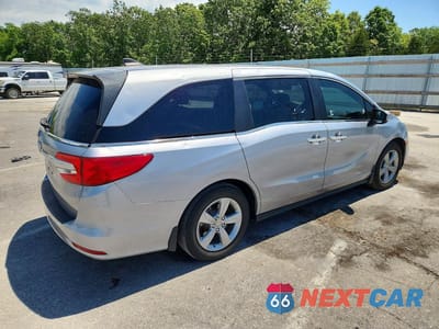 Trzecie zdjęcie samochodu z tyłu: 2018 HONDA ODYSSEY EXL VIN:5FNRL6H79JB020141 - miniatura