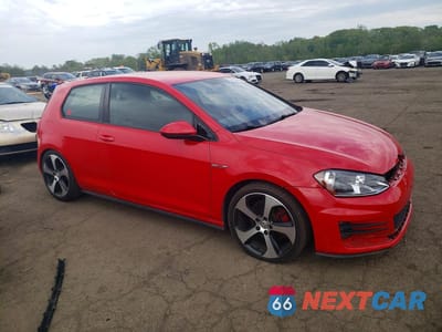 Czwarte zdjęcie samochodu z boku: 2015 VOLKSWAGEN GTI VIN:3VWYT7AU0FM035418 - miniatura