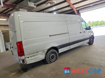 Trzecie zdjęcie samochodu z tyłu: 2025 MERCEDES BENZ SPRINTER 2500 VIN:W1Y4KCHYXST202980 - miniatura