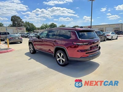 Trzecie zdjęcie samochodu z tyłu: 2021 JEEP GRAND CHEROKEE L LIMITED VIN:1C4RJKBG0M8173017 - miniatura