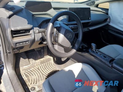 Zdjęcie 8 z 12 samochodu: 2024 TOYOTA PRIUS LIMITED VIN:JTDACAAU1R3025052 - miniatura