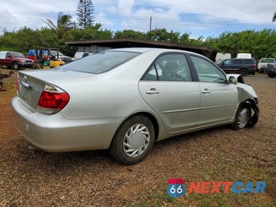 Trzecie zdjęcie samochodu z tyłu: 2006 TOYOTA CAMRY STANDARD VIN:JTDBE32K363042308 - miniatura