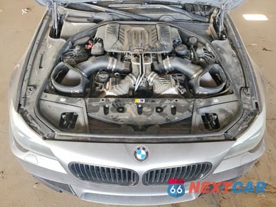 Zdjęcie 11 z 12 samochodu: 2013 BMW M5 VIN:WBSFV9C55DD096707 - miniatura
