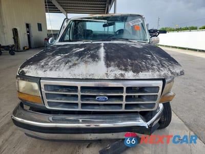 Piąte zdjęcie samochodu w środku: 1993 FORD F250 VIN:1FTHF25H2PNA30979 - miniatura