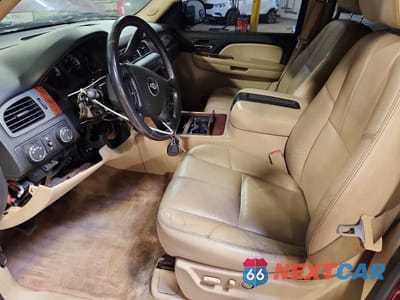 Zdjęcie 7 z 14 samochodu: 2008 CHEVROLET SUBURBAN K1500 LS VIN:3GNFK16388G148746 - miniatura